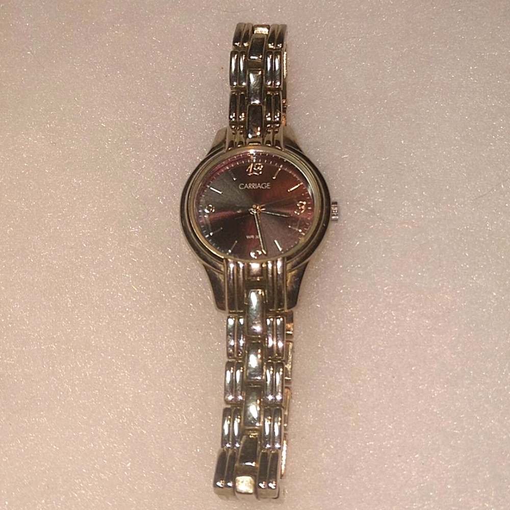 NWOT Women's Silver and Gray Carriage Watch